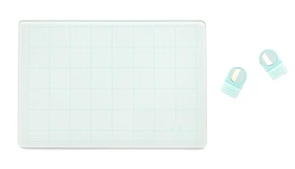 We R Memory Keepers Magnetic Glass Crafting Mat 9x6 - Heavy Duty, Perfect for Cutting, Paint Mixing, Scrapbooking, Crafts, and More - color: Clear