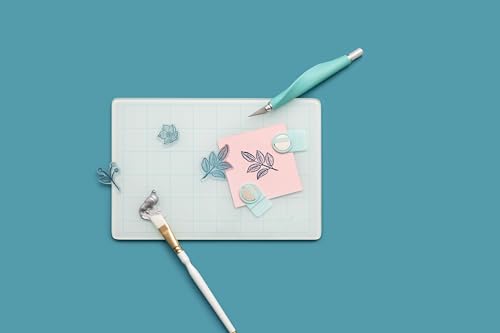 We R Memory Keepers Magnetic Glass Crafting Mat 9x6 - Heavy Duty, Perfect for Cutting, Paint Mixing, Scrapbooking, Crafts, and More - color: Clear