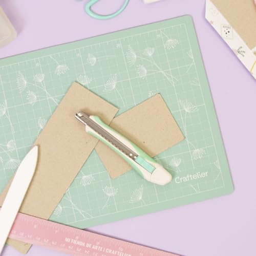 Craftelier - Self Healing Cutting Mat Portable A4 Cutting Board for Crafts and Sewing | Grid and Anti-slip Surface | Size 28 x 20 cm) 8 x 12