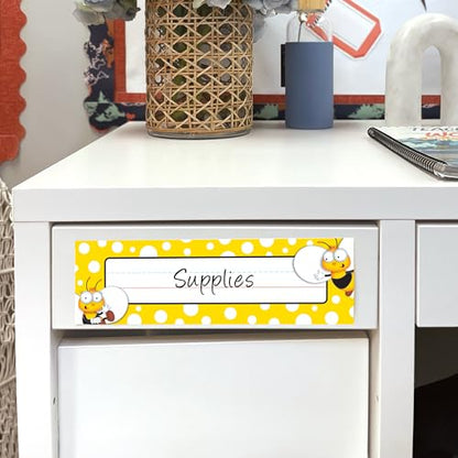 Buzz–Worthy Bees Nameplates - style: Buzz-Worthy Bees