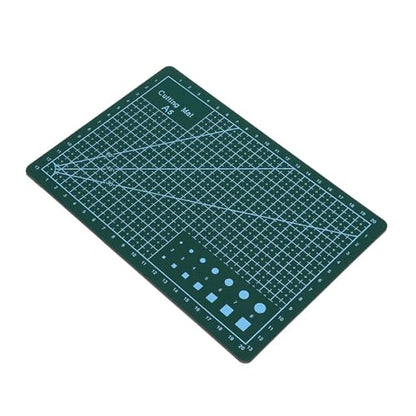 SUNGOOYUE Cutting Mat A5 PVC Self Healing Cutting Board 21 X 15cm Grid Surface Table Protection for Craft Sewing Drawing and Hobby Users Easy to Use for Home Office (Green) - color: Green