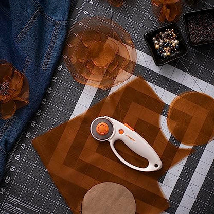 Fiskars 45mm Rotary Cutter for Fabric with Ergonomic Loop Grip, Premium Steel Rotary Fabric Cutter Blade for Precise Cuts, Arts and Crafts, Sewing Supplies and Quilting Tools - color: Standard